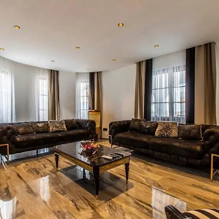 Luxurious With Private Pool In Antalya Villa *