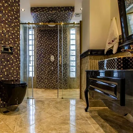 Luxurious With Private Pool In Antalya