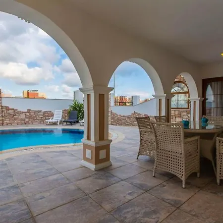 Luxurious With Private Pool In Antalya Villa *