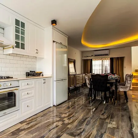 Luxurious With Private Pool In Antalya Villa *